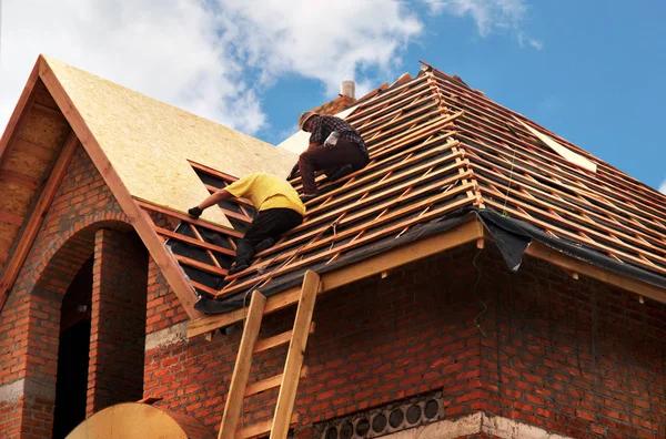 Transforming Your Roof: Innovative Solutions for Local Repair Needs